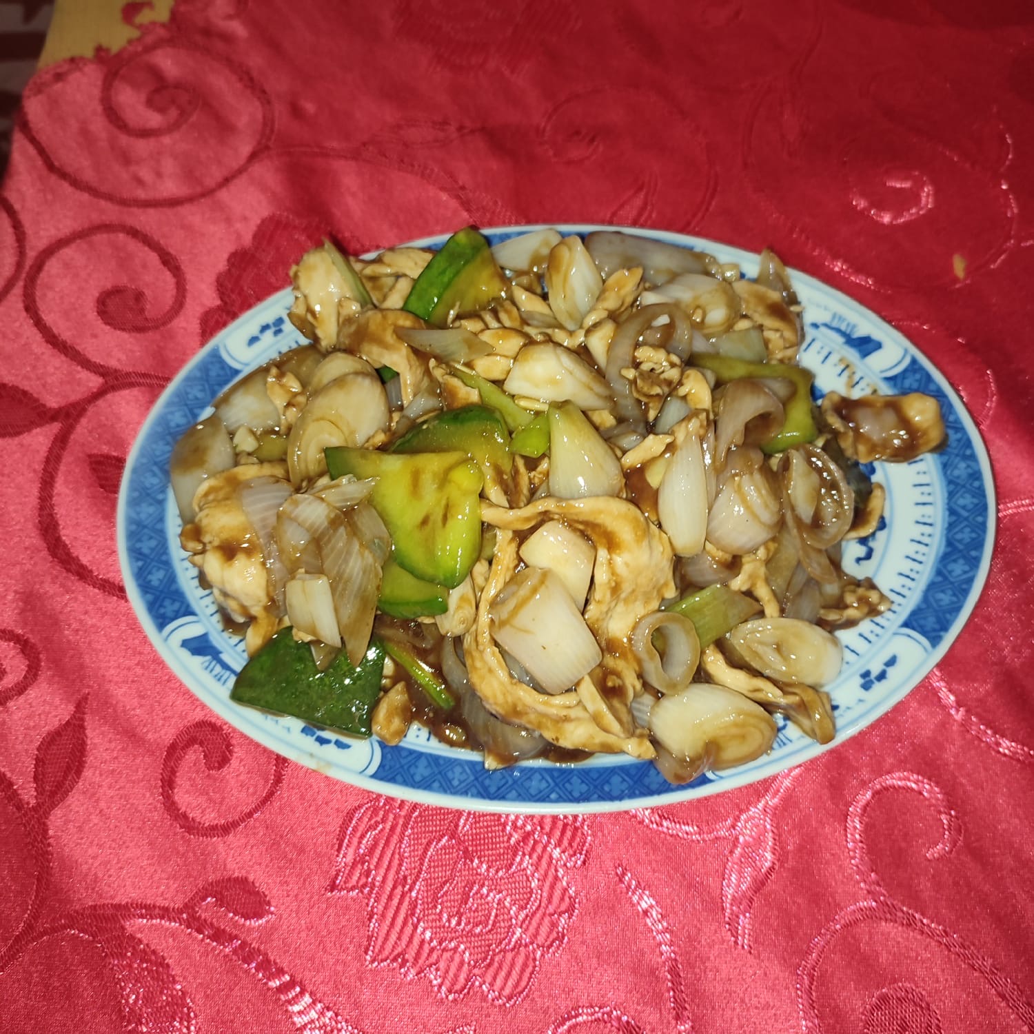 27A. Pollo con Cebolla de Verdeo